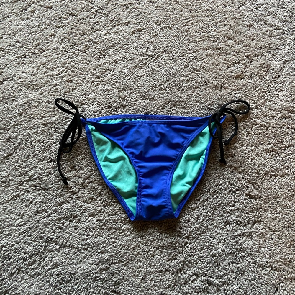 Xhilaration bikini bottom
